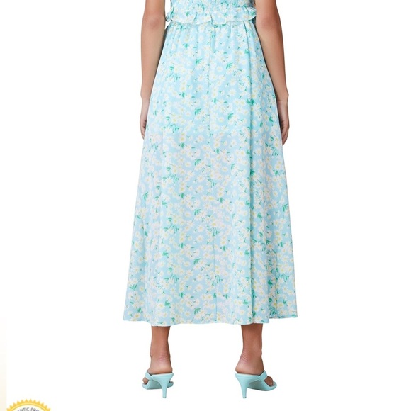 NWOT BCBGeneration Blue Floral Print Pull in Maxi Skirt Size S cottage, boho - Picture 3 of 9